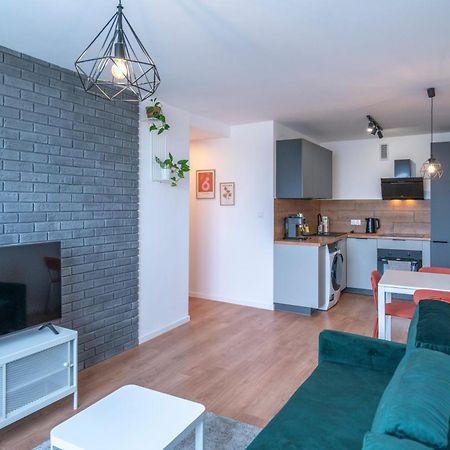 Verde Apartment Selfcheck-In 24H Вроцлав Екстериор снимка